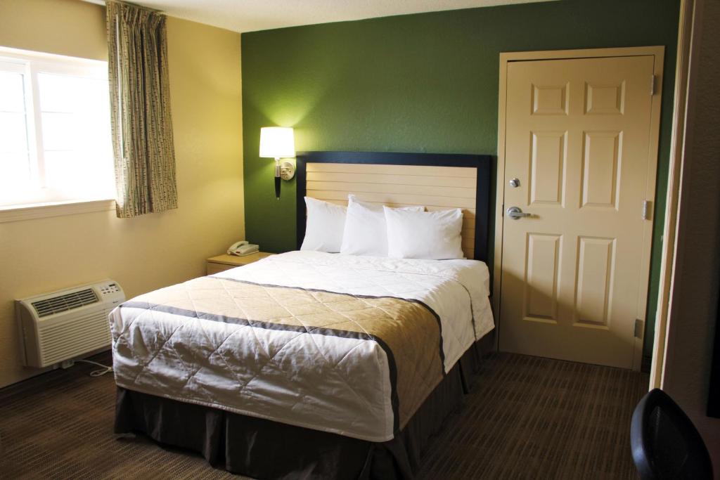Room image 4